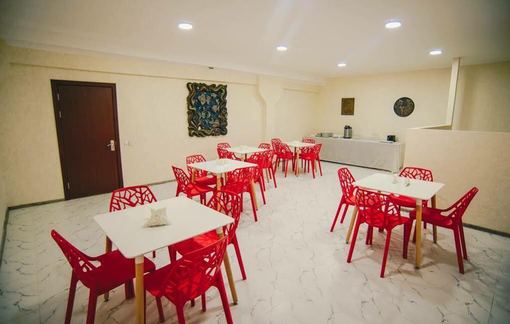 Hotel Sani Kutaisi Exterior photo